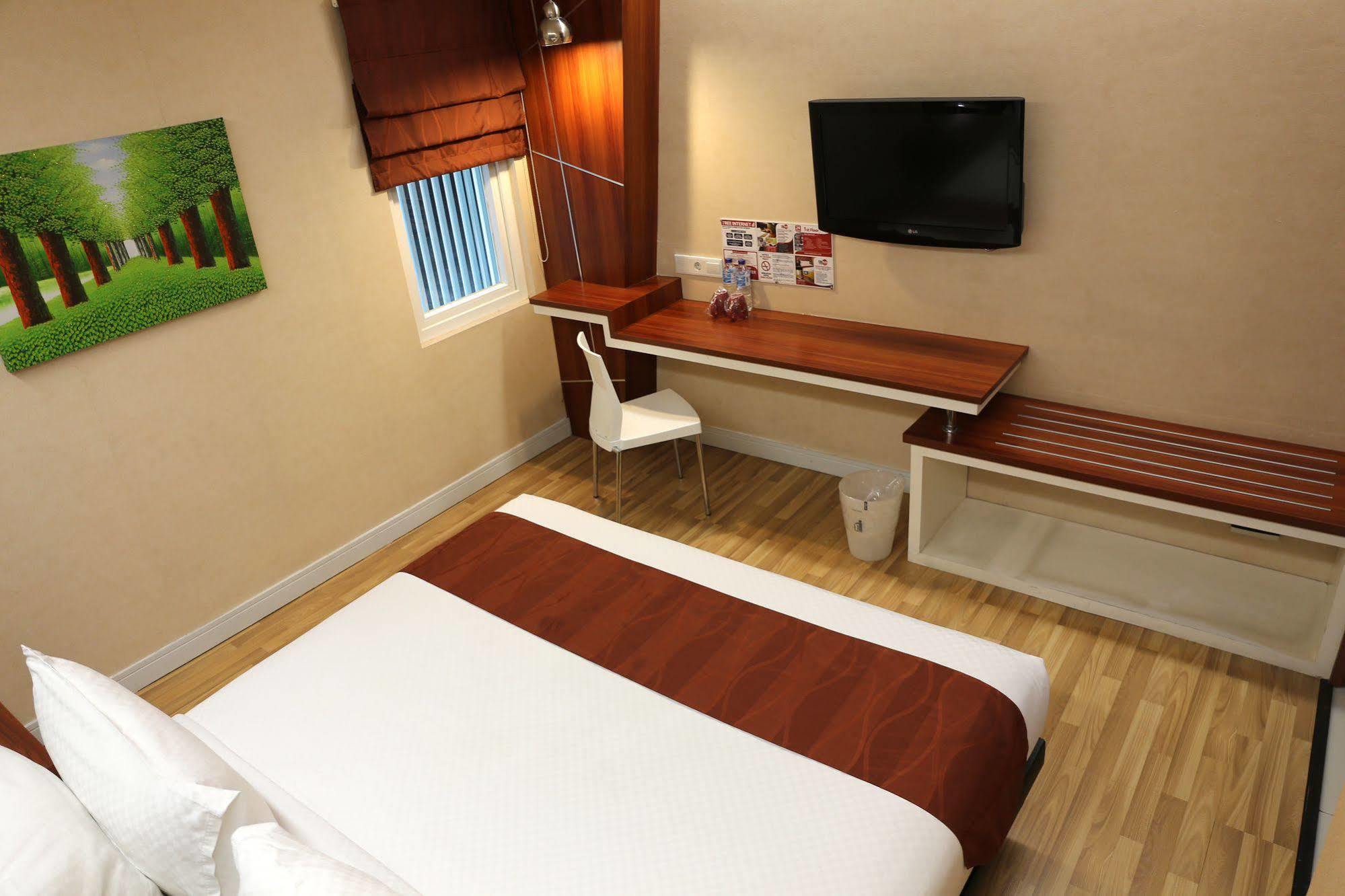 Citihub Hotel Yogyakarta Eksteriør billede